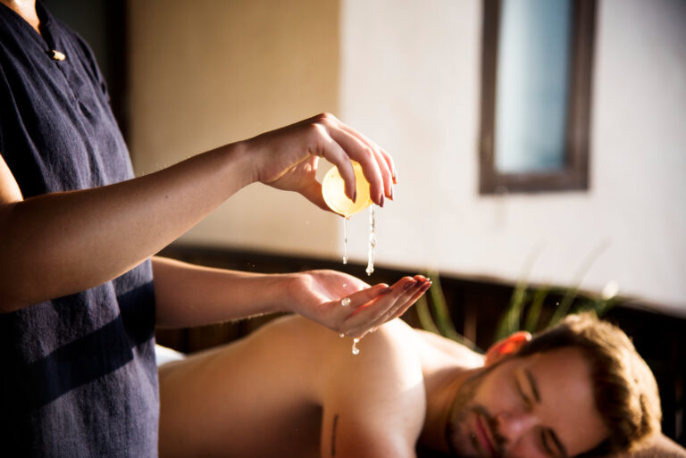 Abhyangam (Therapeutic Oil Massage)